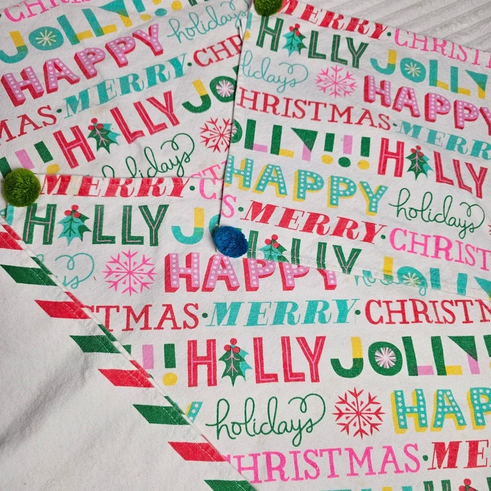 Target Bullseye Christmas Table Runner 3 Placemat Set Pom Pom Penguin Holiday